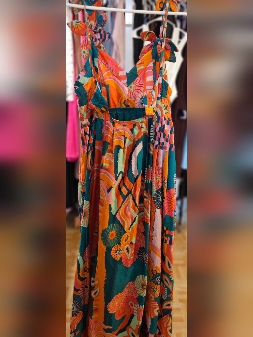 NWT- Farm Rio Dress - Picture 7 of 7